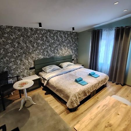 Gazdinstvo Tadic Casa de hóspedes Nikšić Exterior foto