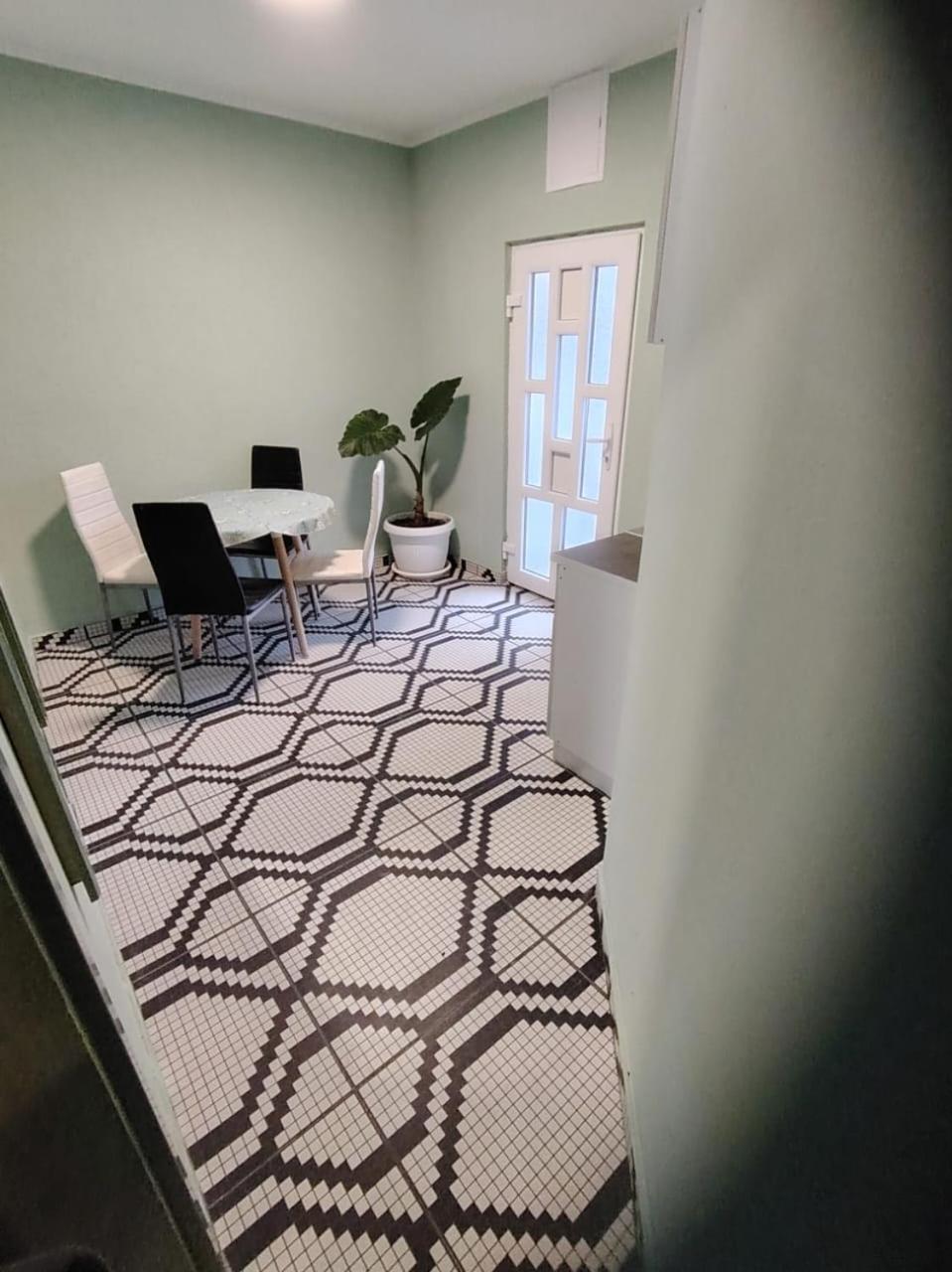 Gazdinstvo Tadic Casa de hóspedes Nikšić Exterior foto